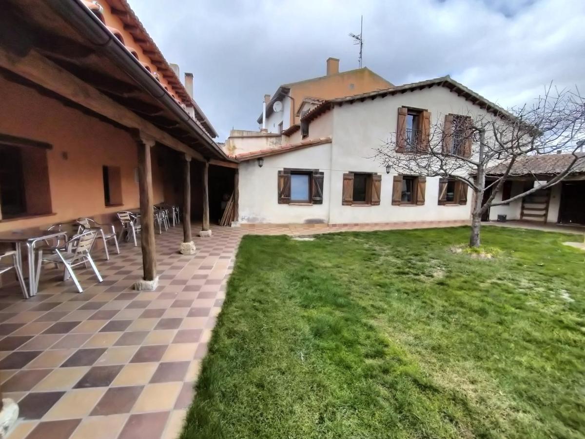 Albergue Don Camino Villalcázar de Sirga Exterior foto